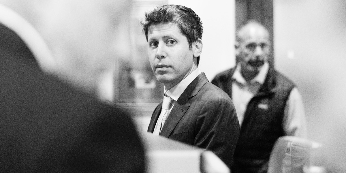 Split image showing Elon Musk and Sam Altman in courtroom settings